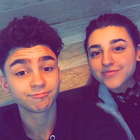 Meet your Posher, Zane - Picture 1 of 1